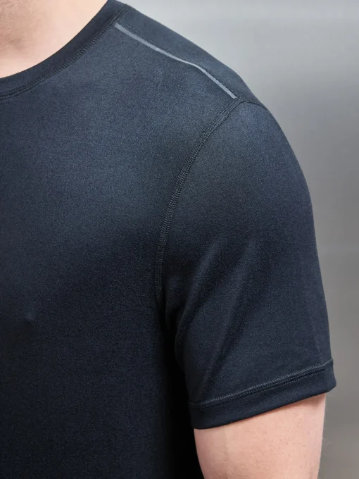 Active Essential T-Shirt - Black