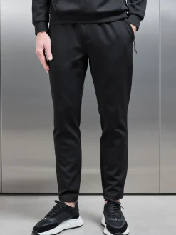 Active Technical Tapered Jogger - Black