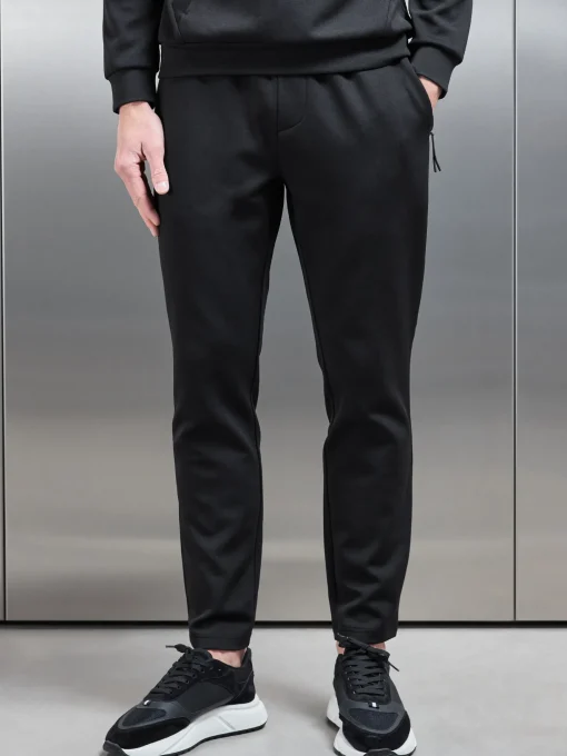 Active Technical Tapered Jogger - Black