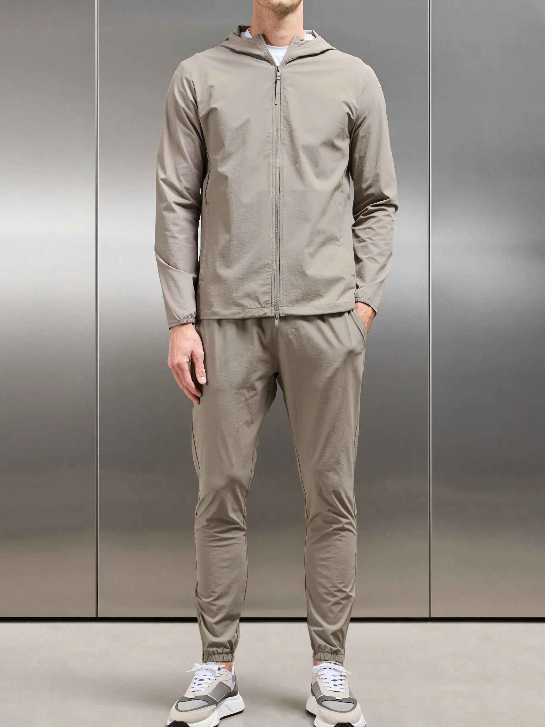 Active Technical Windbreaker - Taupe