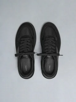 Arena Trainer - Triple Black