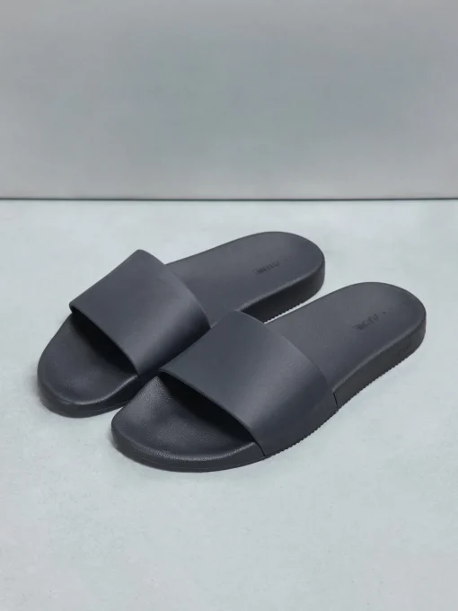 Essential slides - Black