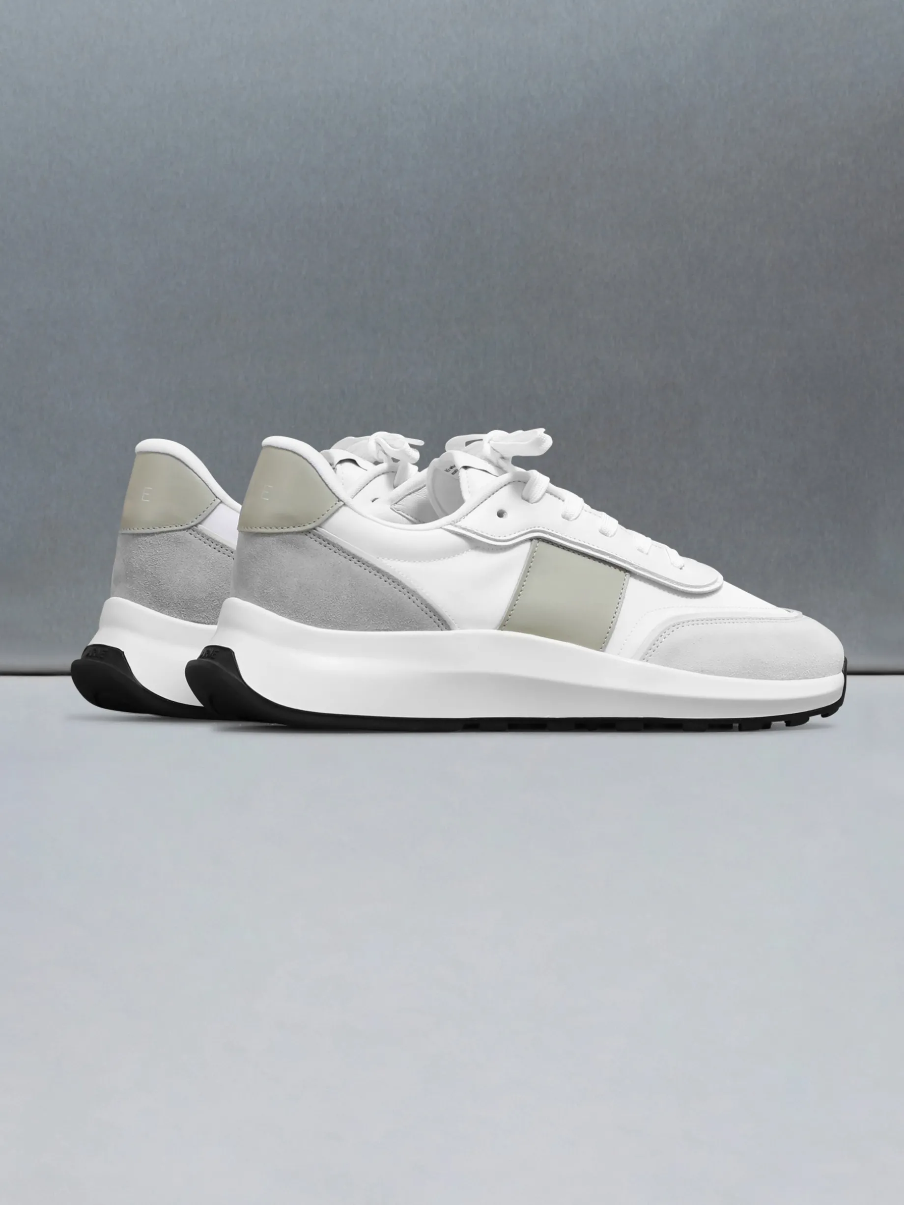 Low Runner 2.0 - White Sage