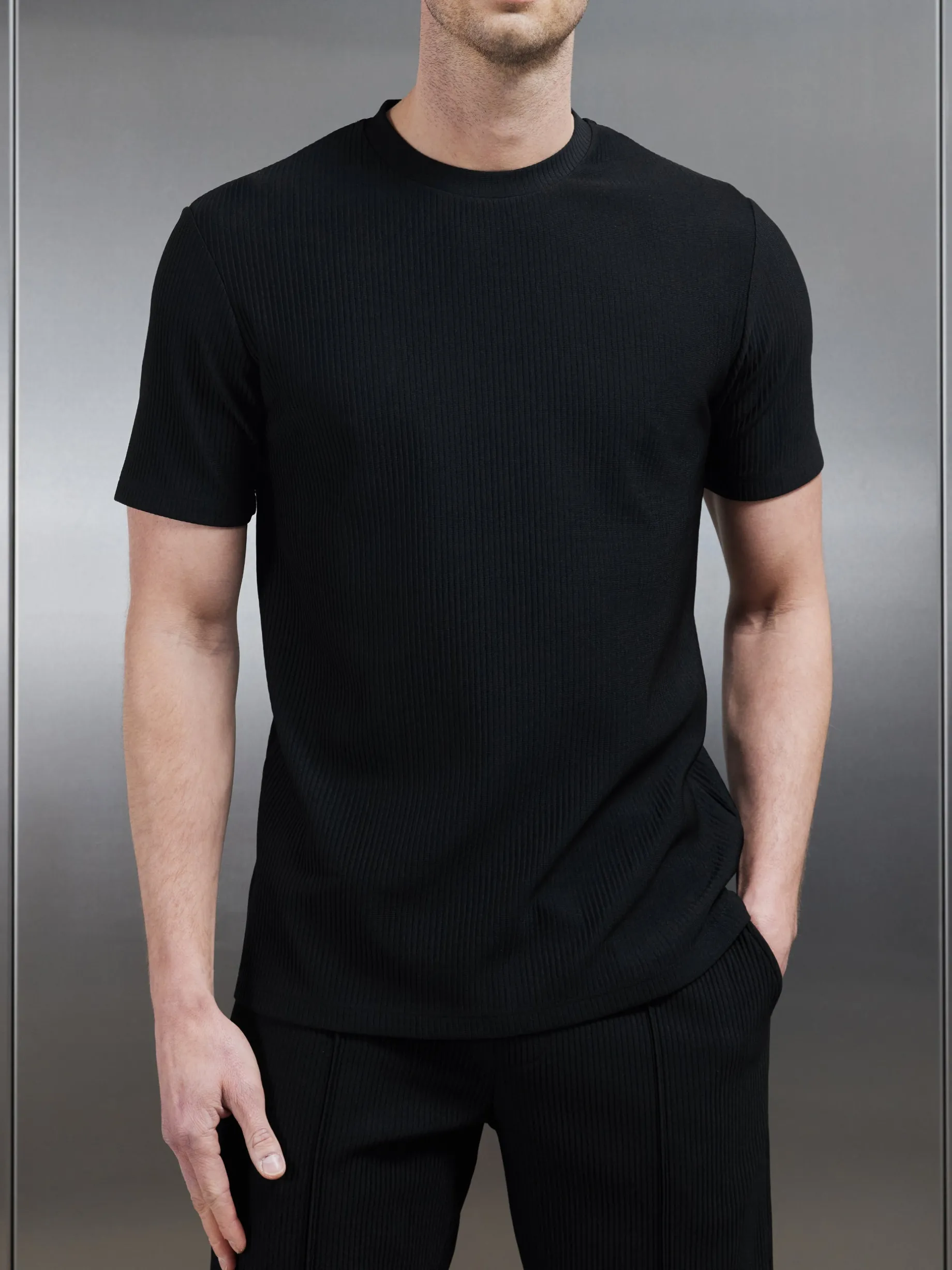 Pleated T-Shirt - Black
