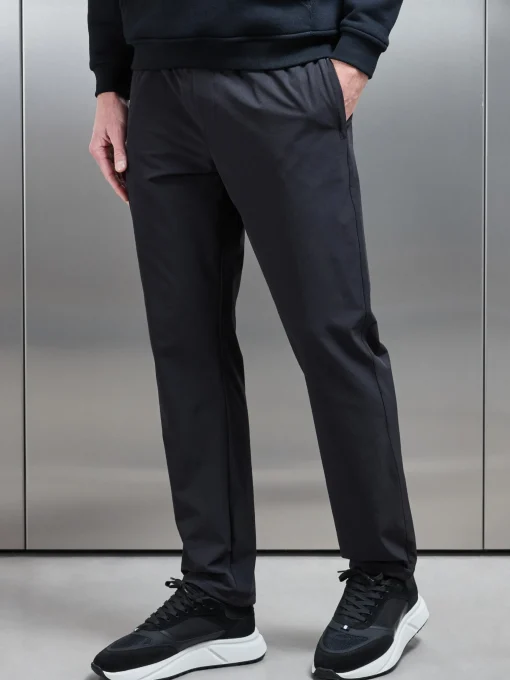 Relaxed Fit Nylon Trackpant - Black