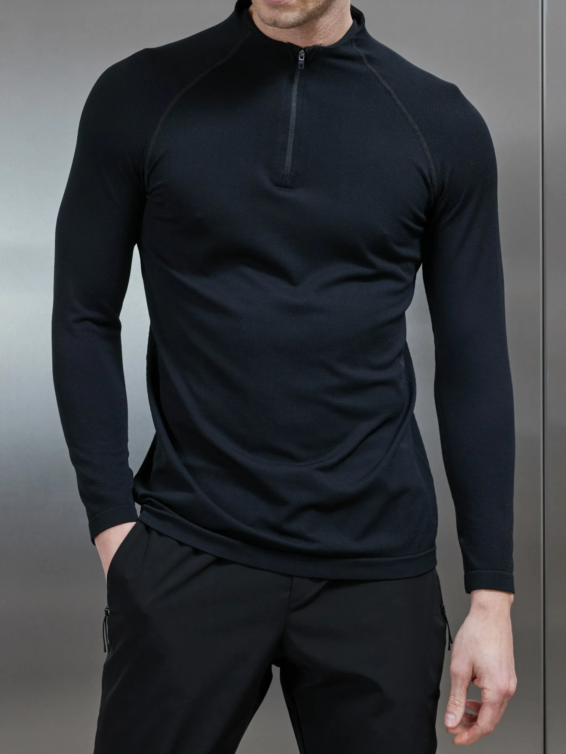 Seamless Performance Quarter Zip - Black