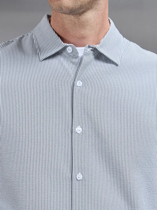 Seersucker Long Sleeve Cutaway Collar Shirt - Black