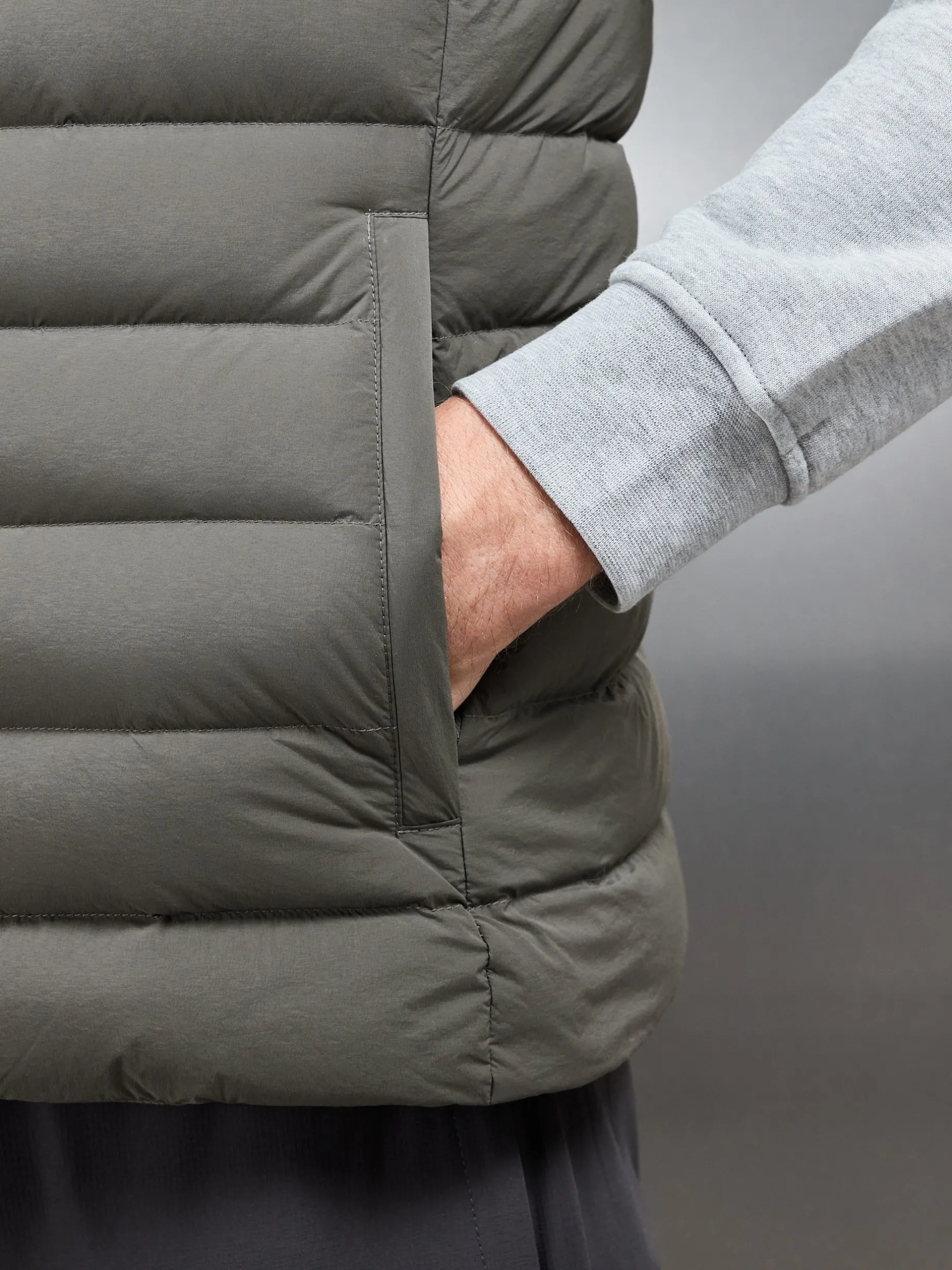 Technical Down Gilet - Olive