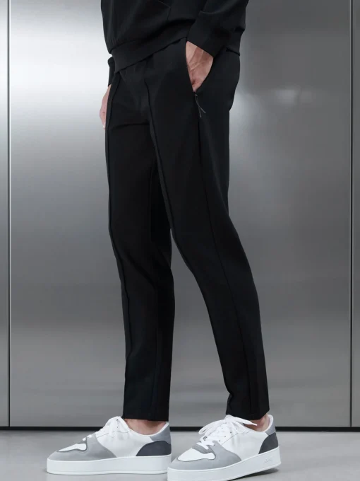 Technical Jersey Jogger - Black