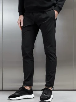 Utility Trackpant - Black