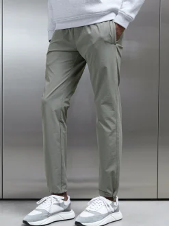 Utility Trackpant - Olive