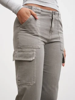 Womens Mid Rise Cargo Pant - Grey
