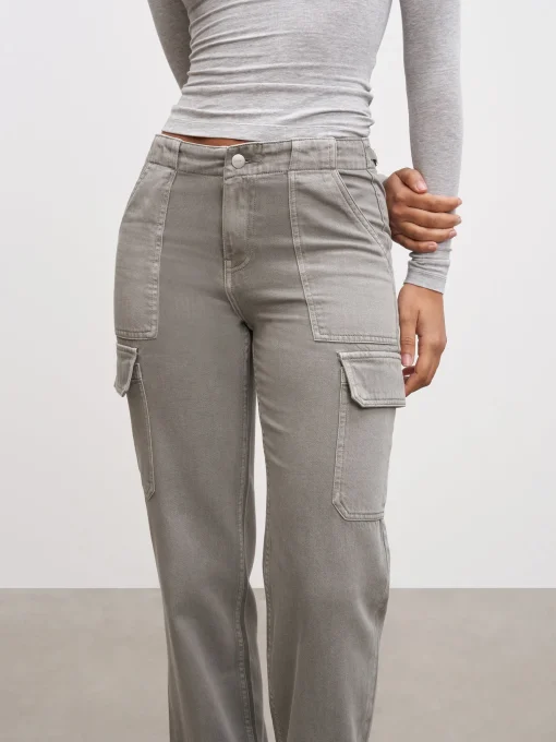 Womens Mid Rise Cargo Pant - Grey