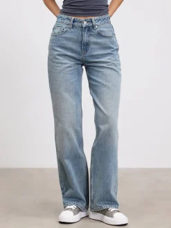 Womens Mid Rise Straight Denim Jean - Mid Blue