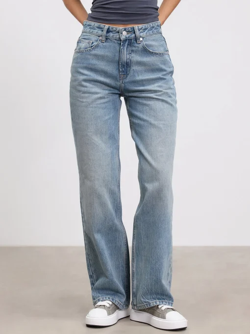 Womens Mid Rise Straight Denim Jean - Mid Blue