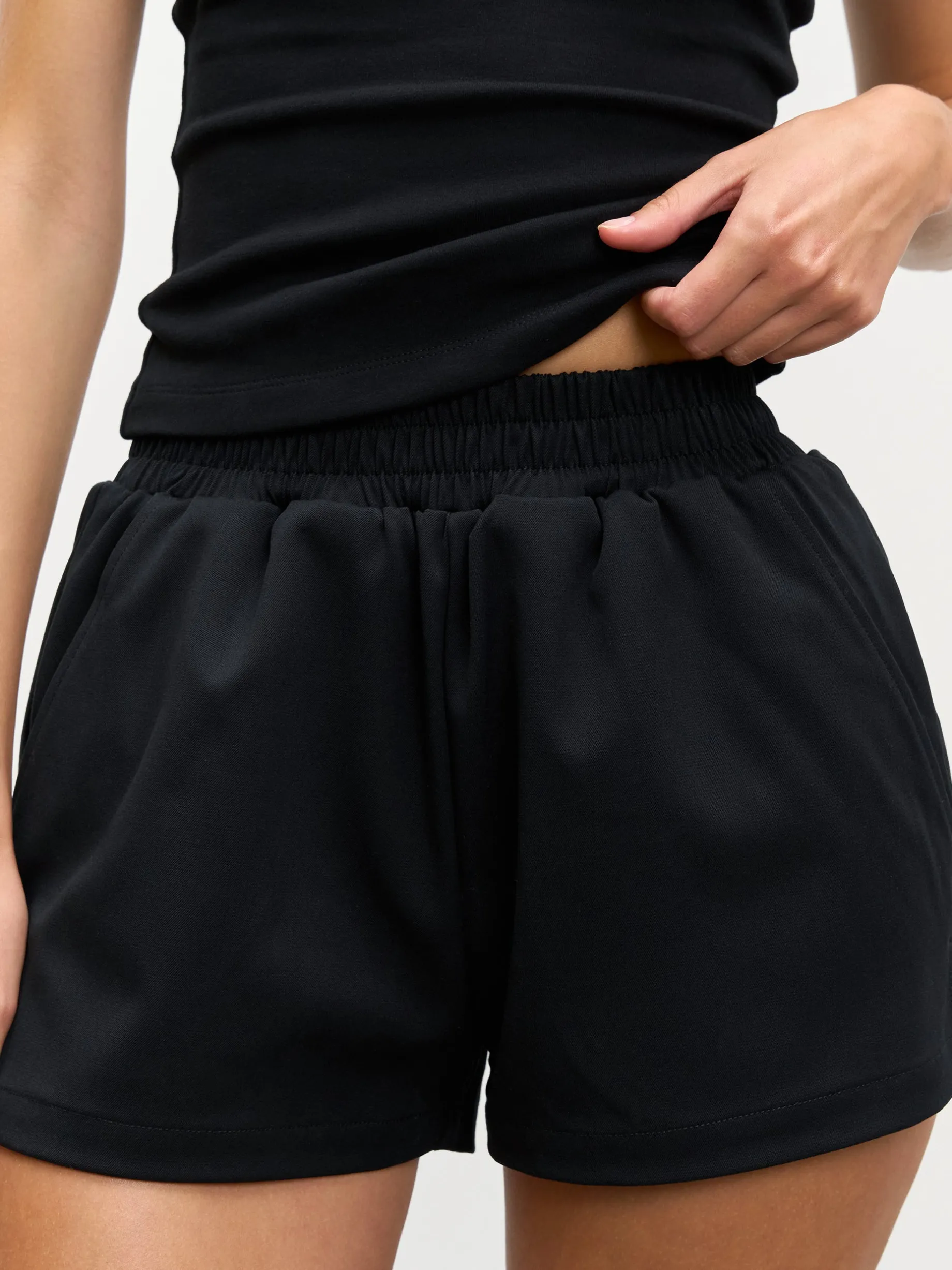Womens Pull On Short - Black