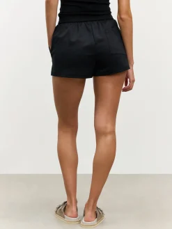 Womens Pull On Short - Black