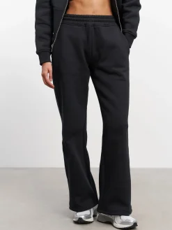 Womens Relaxed Straight Leg Jogger - Black